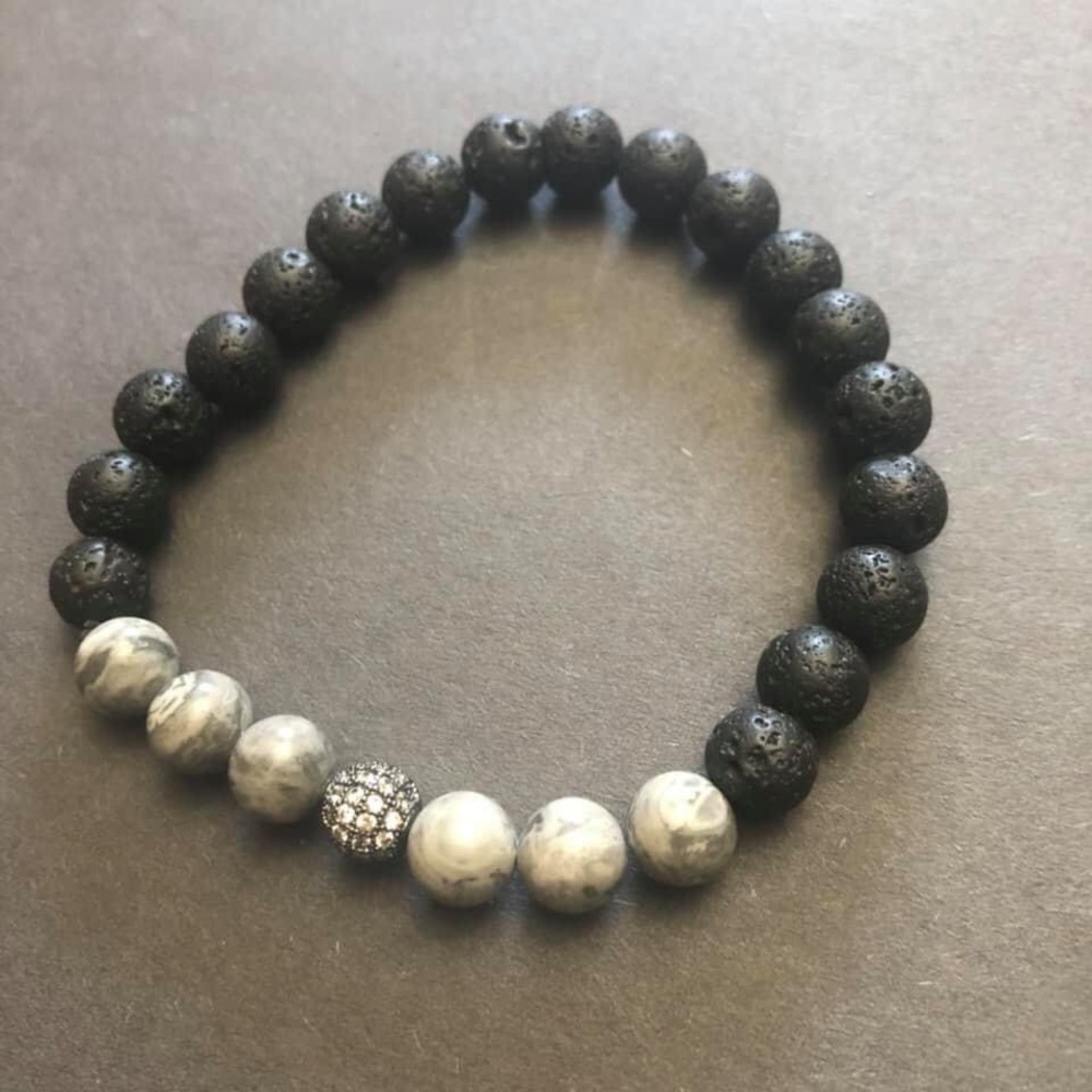 Bracelets - Picture 7 of 16